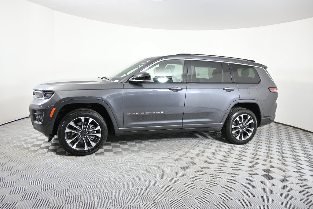 Used 2023 Jeep Grand Cherokee L Overland AWD/4WD image 2