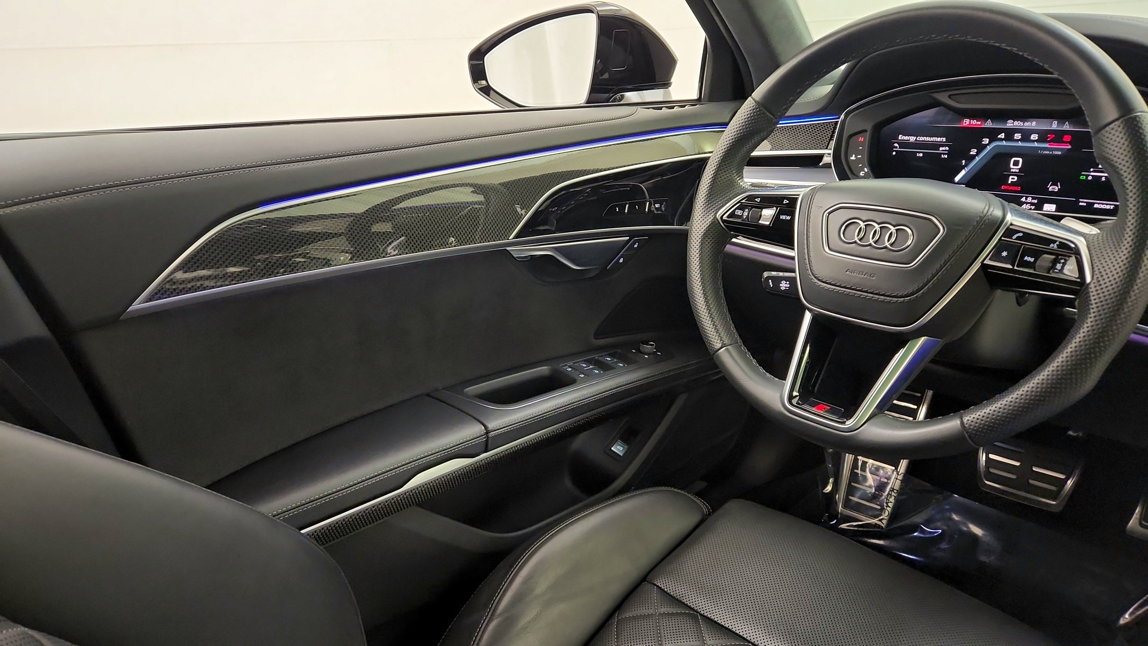 Used 2022 Audi S8 w/ S8 Comfort Plus Package AWD/4WD image 23