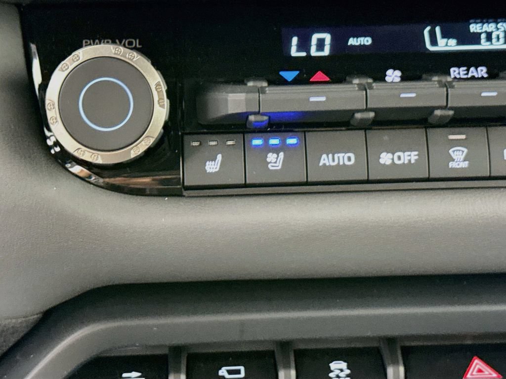 Used 2026 Toyota Sequoia Capstone AWD/4WD image 22