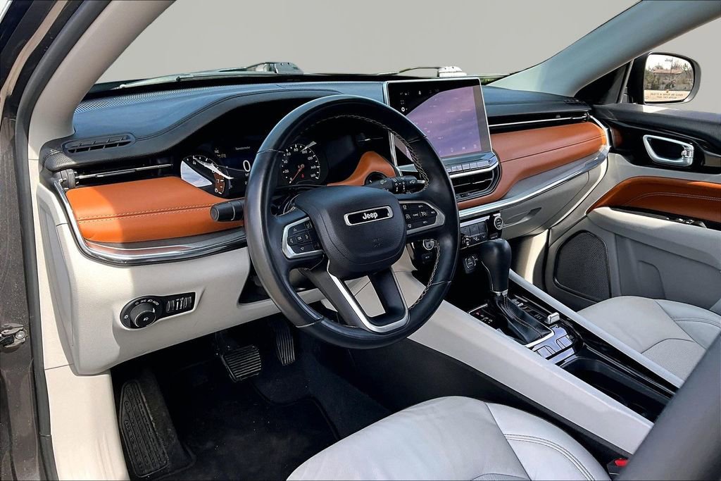 Used 2022 Jeep Compass Limited image 14