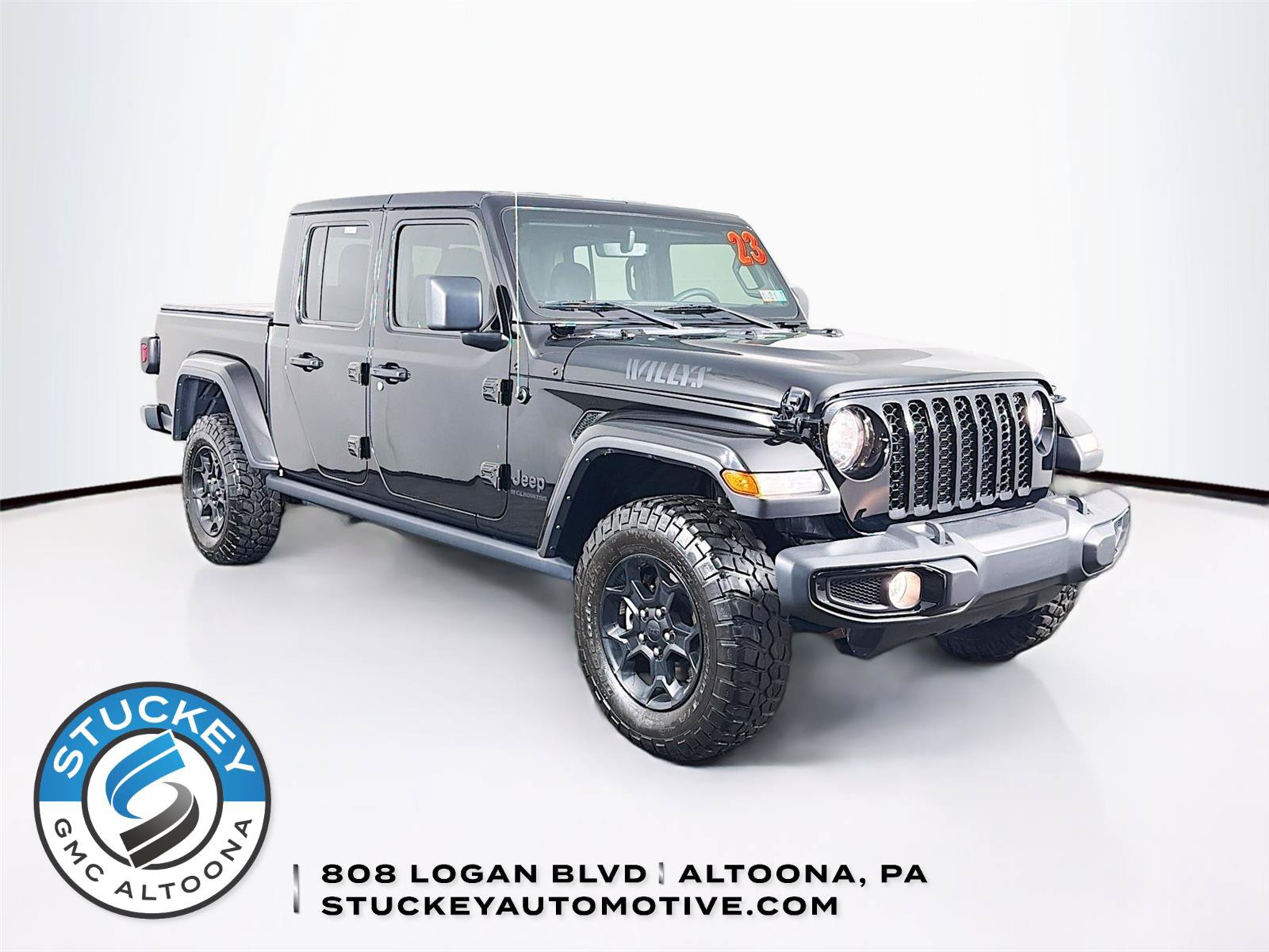 Used 2023 Jeep Gladiator Sport AWD/4WD image 1