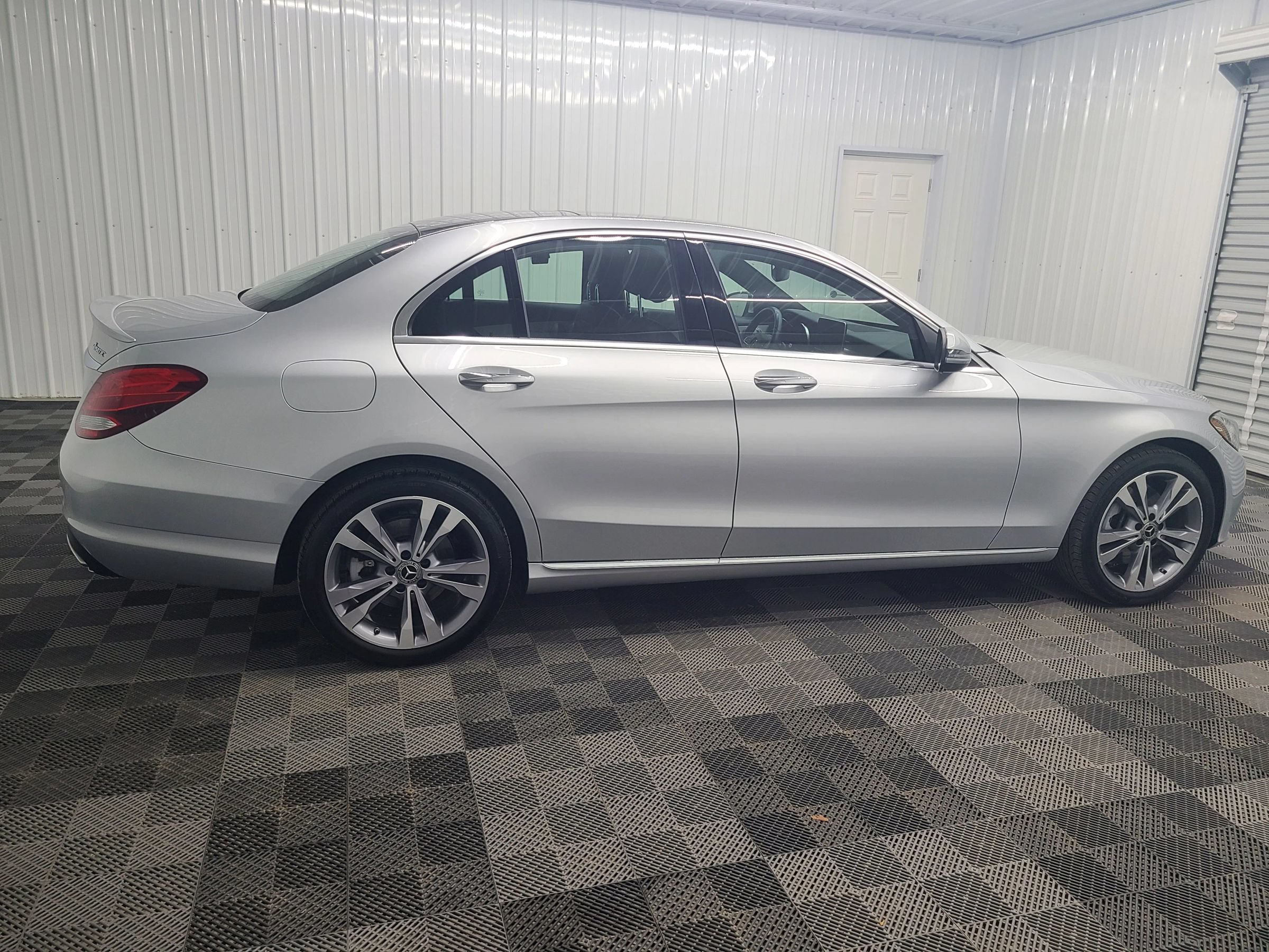 Used 2018 Mercedes-Benz C 300 4MATIC Sedan image 12