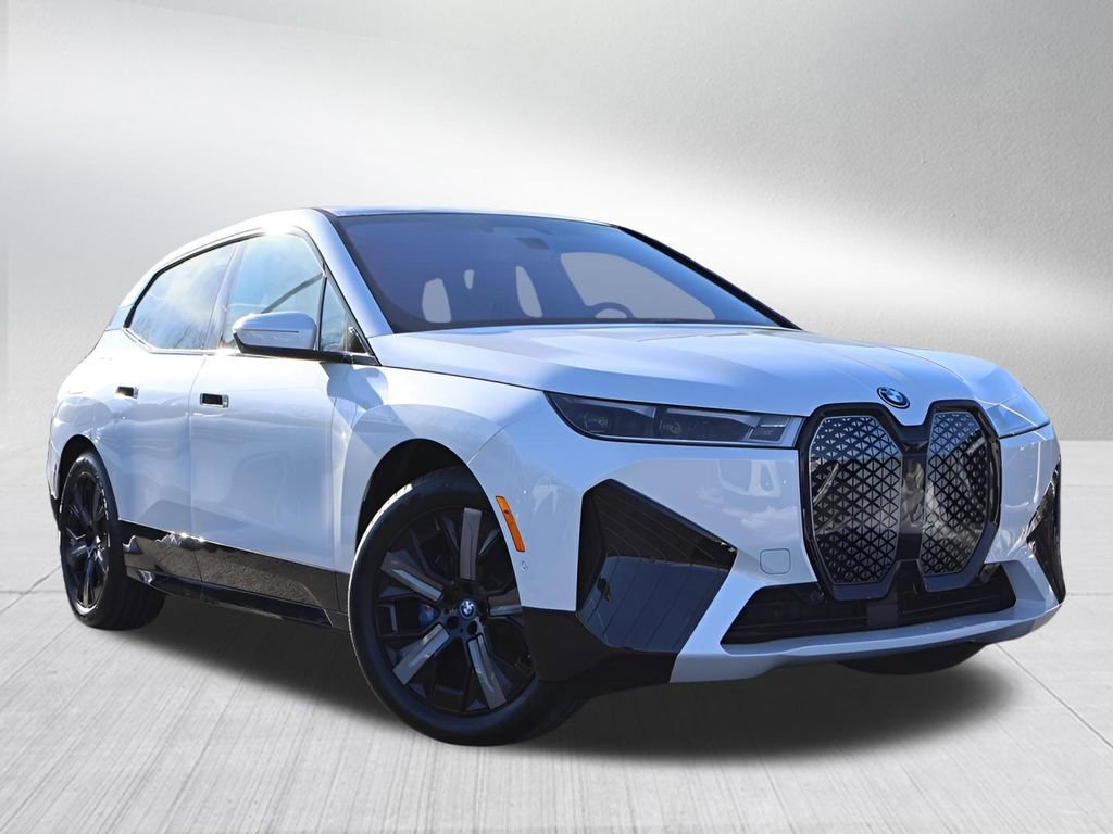 New 2025 BMW iX M60 360° Tour