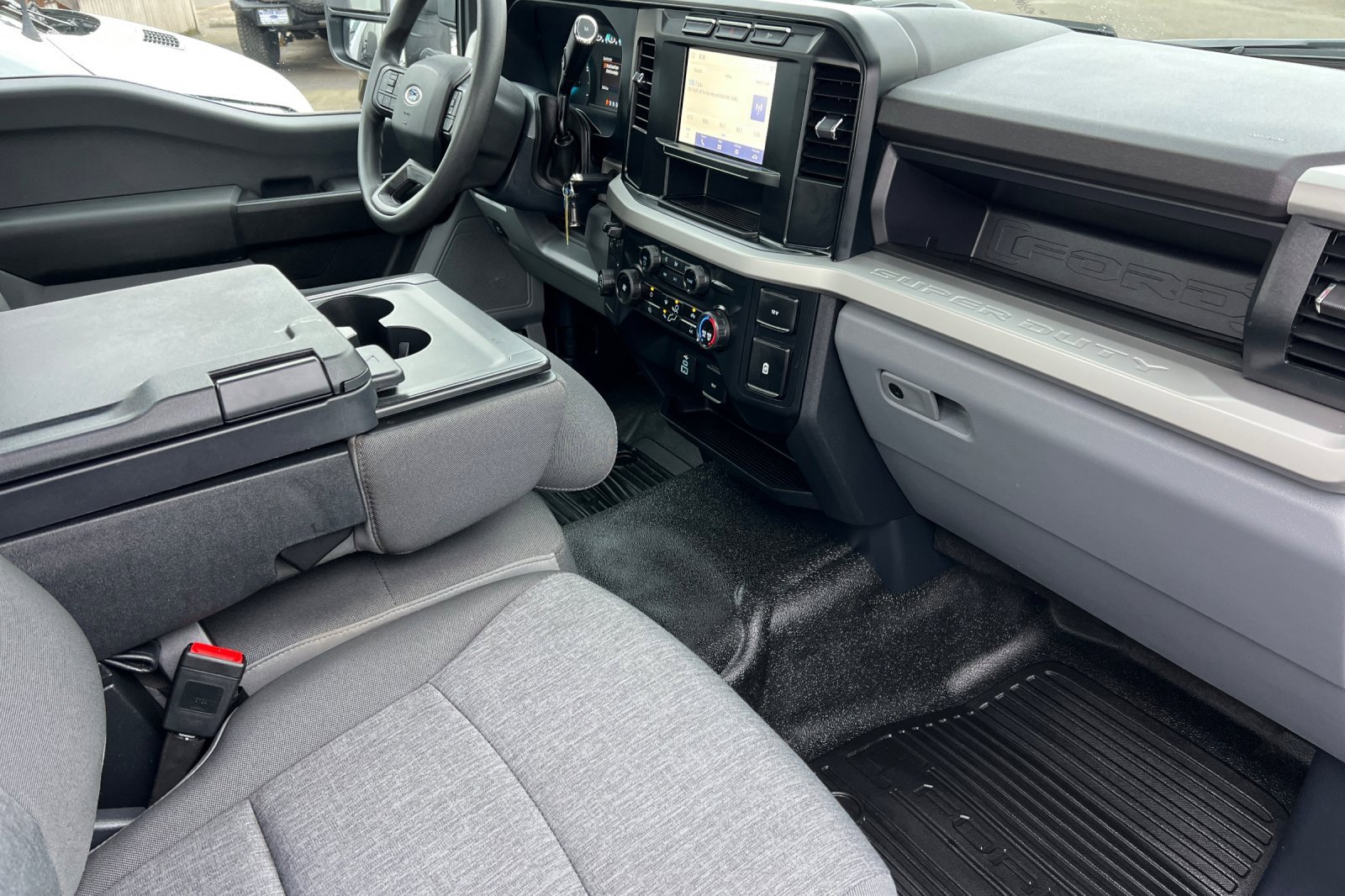 Used 2024 Ford F250 XL w/ XL Chrome Package image 15