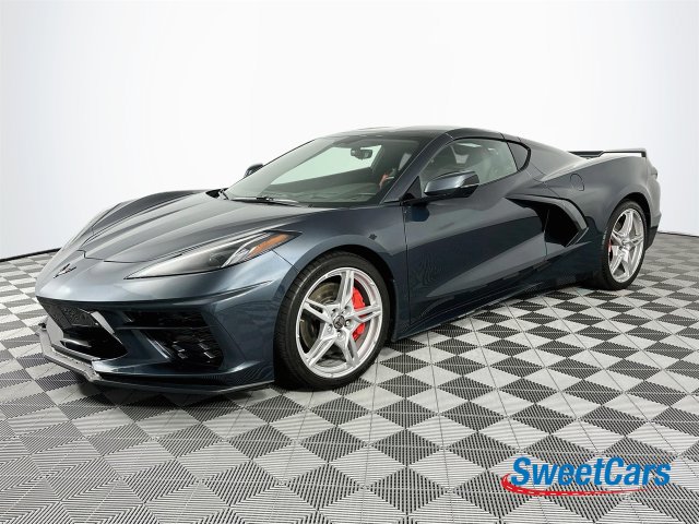 Used 2020 Chevrolet Corvette Stingray Premium Cpe w/ 3LT Preferred Equipment Group RWD image 3