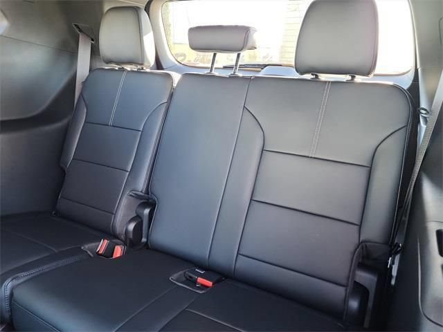 New 2026 GMC Acadia Elevation w/ Super Cruise Package FWD image 17