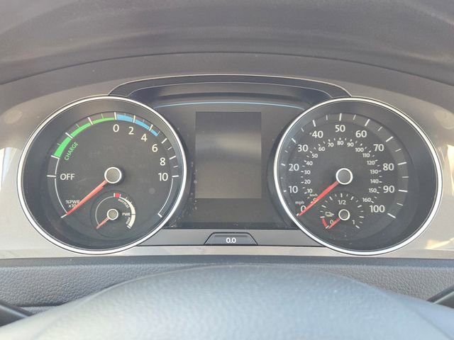 Used 2015 Volkswagen e-Golf Limited Edition image 23