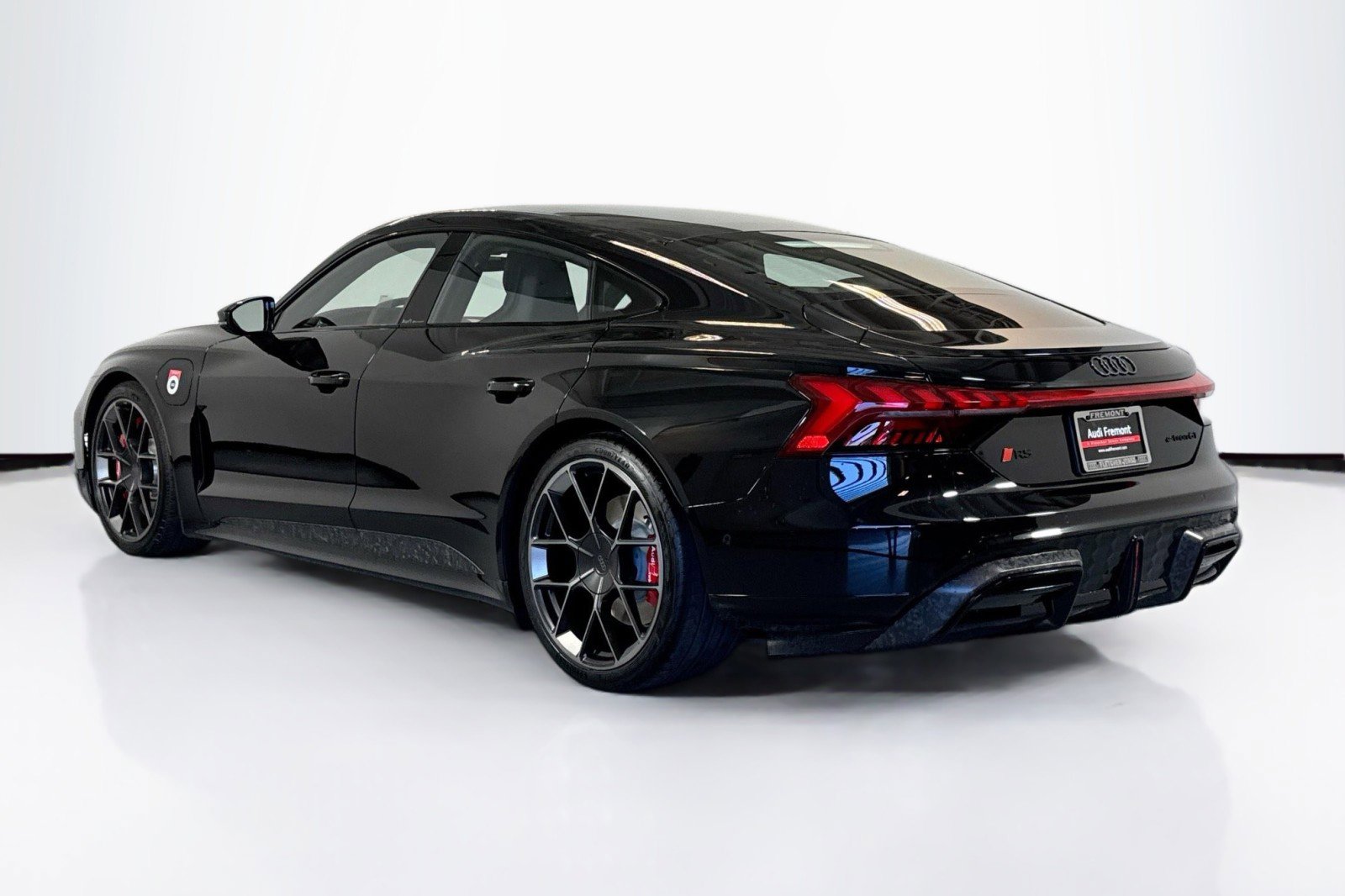 New 2026 Audi RS e-tron GT performance image 7