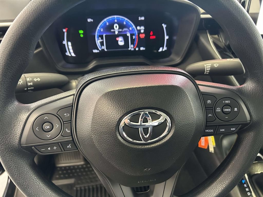 Used 2026 Toyota Corolla LE FWD image 17