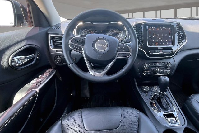 Used 2019 Jeep Cherokee Limited AWD/4WD image 5