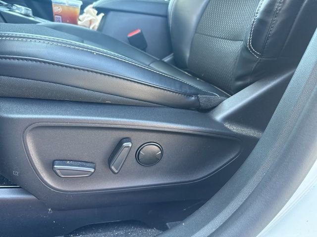 Used 2025 Ford Escape SE FWD image 7