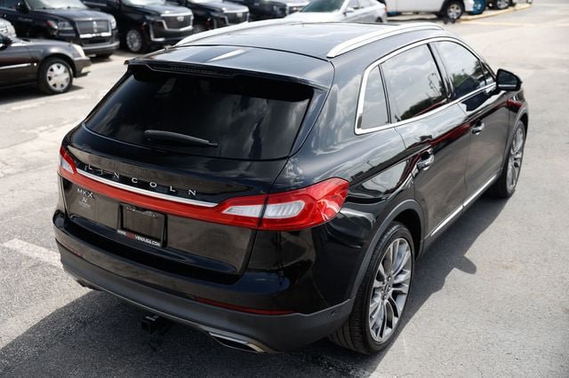 Used 2016 Lincoln MKX Reserve w/ Technology Package FWD image 14