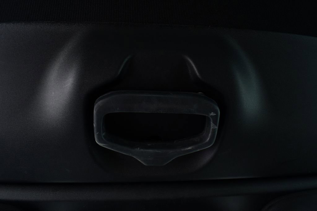 Used 2015 Ford Mustang Convertible w/ Equipment Group 051A RWD image 32