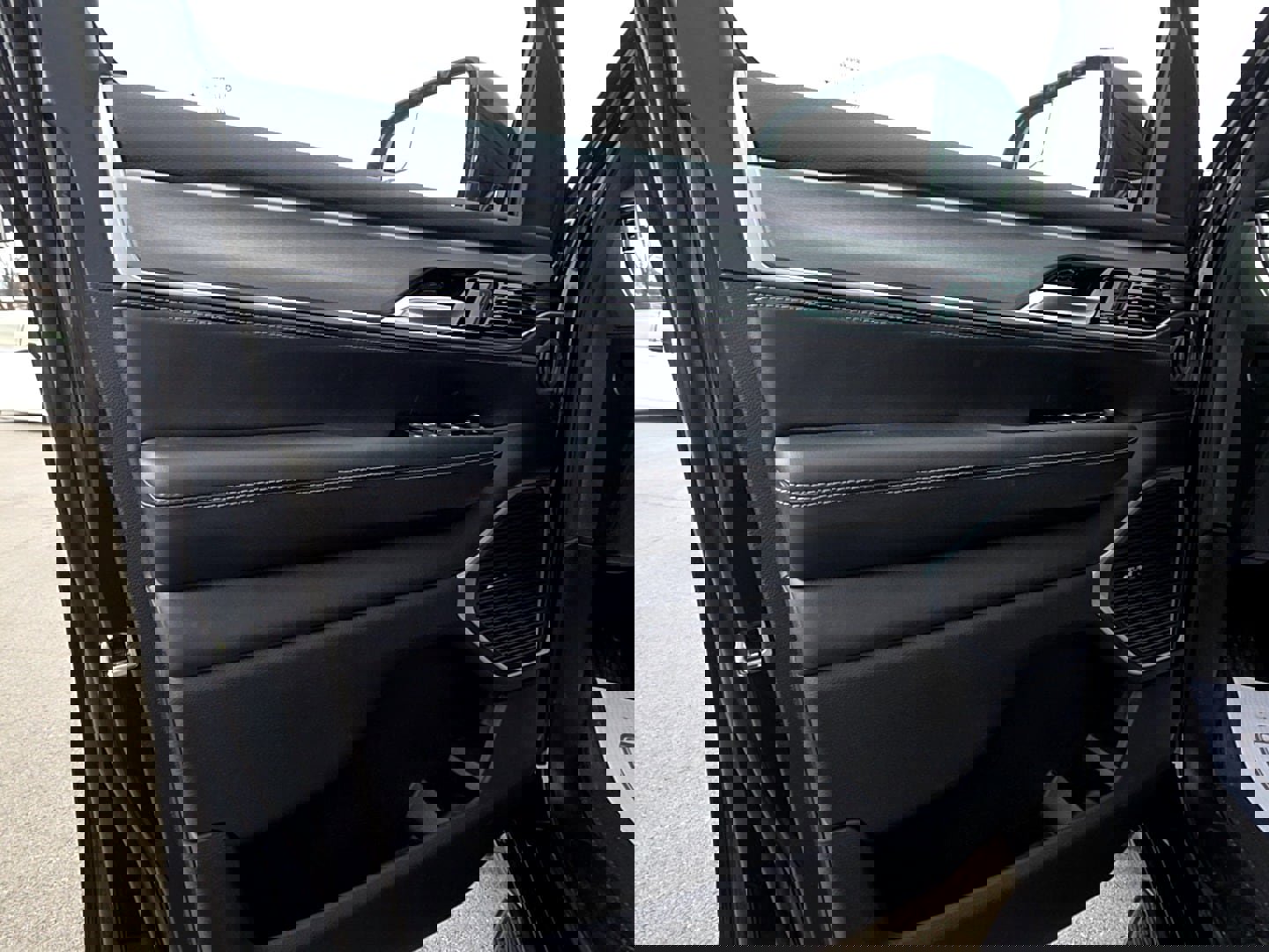 New 2026 Jeep Grand Wagoneer Limited image 15