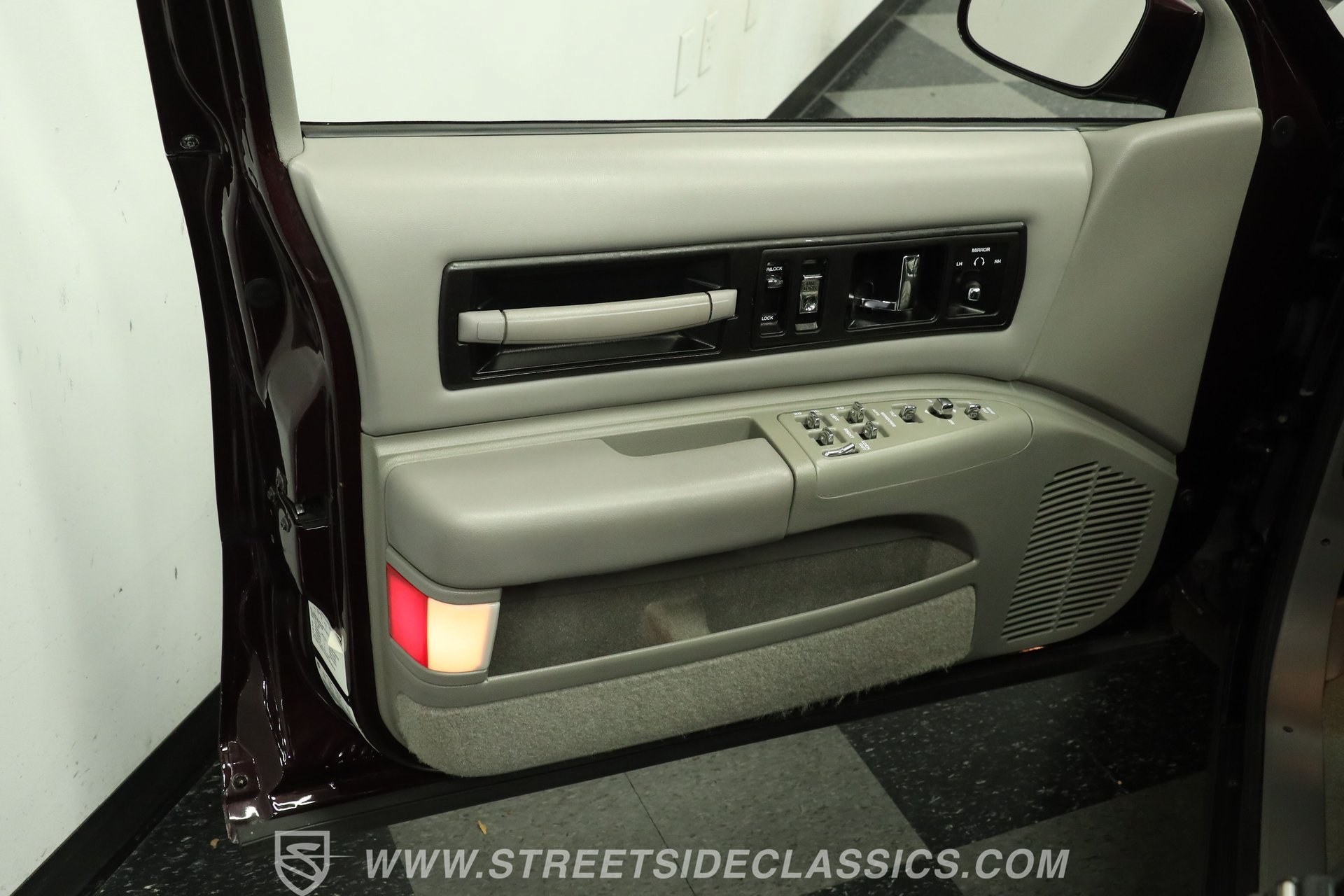 Used 1996 Chevrolet Impala SS RWD image 35