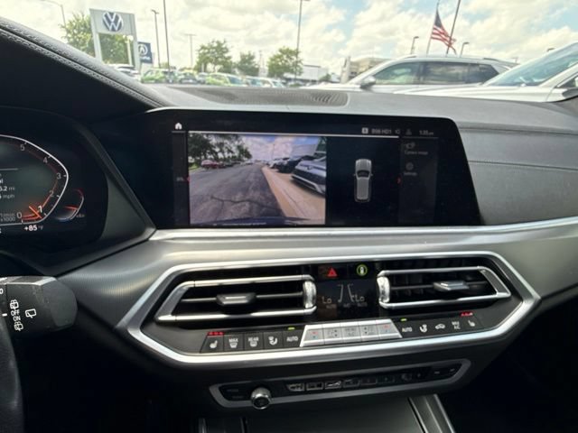 Used 2021 BMW X5 xDrive40i AWD/4WD image 25