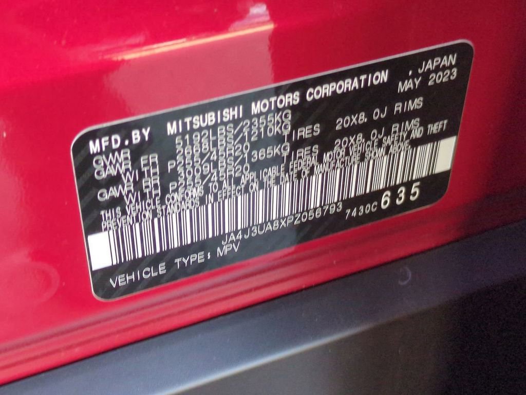 Used 2023 Mitsubishi Outlander SE image 33