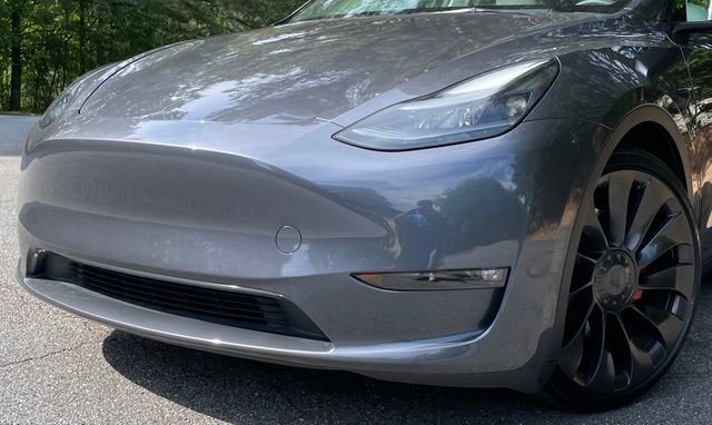 Used 2023 Tesla Model Y Performance AWD/4WD image 3
