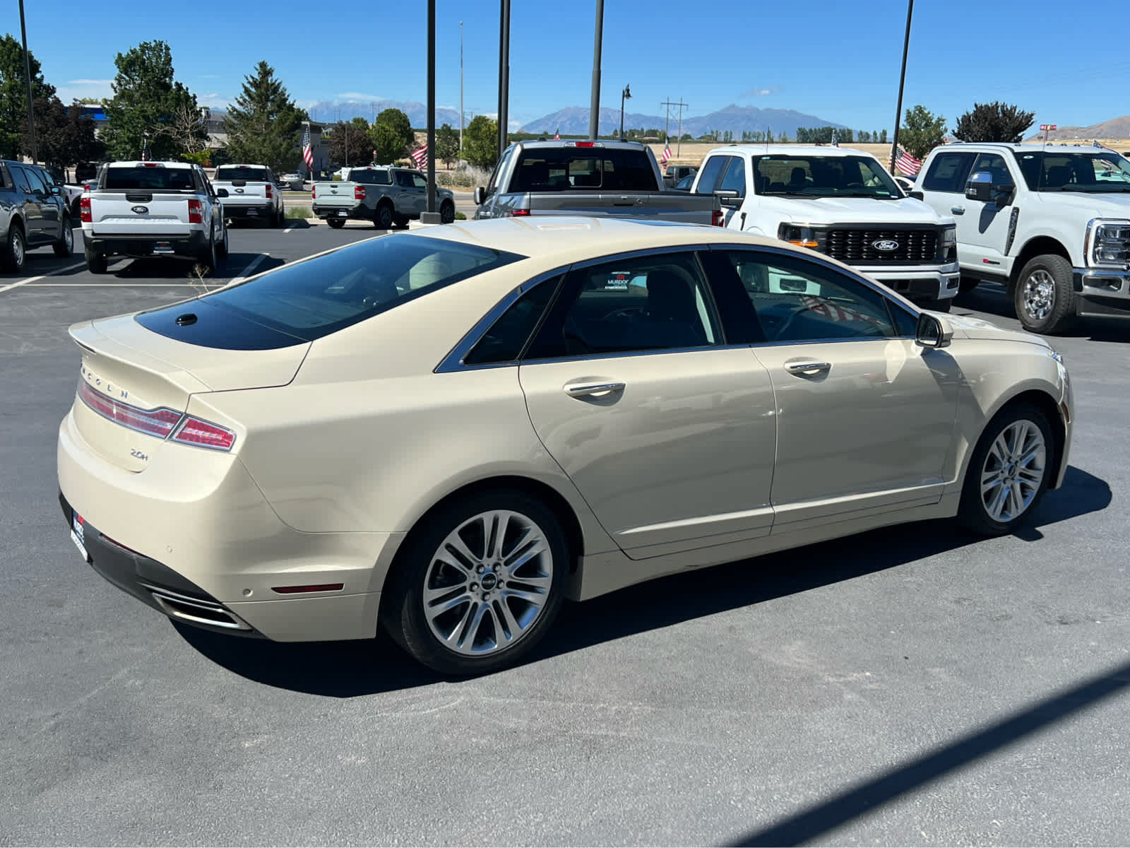 Used 2014 Lincoln MKZ Hybrid w/ Equipment Group 202A Reserve FWD image 7