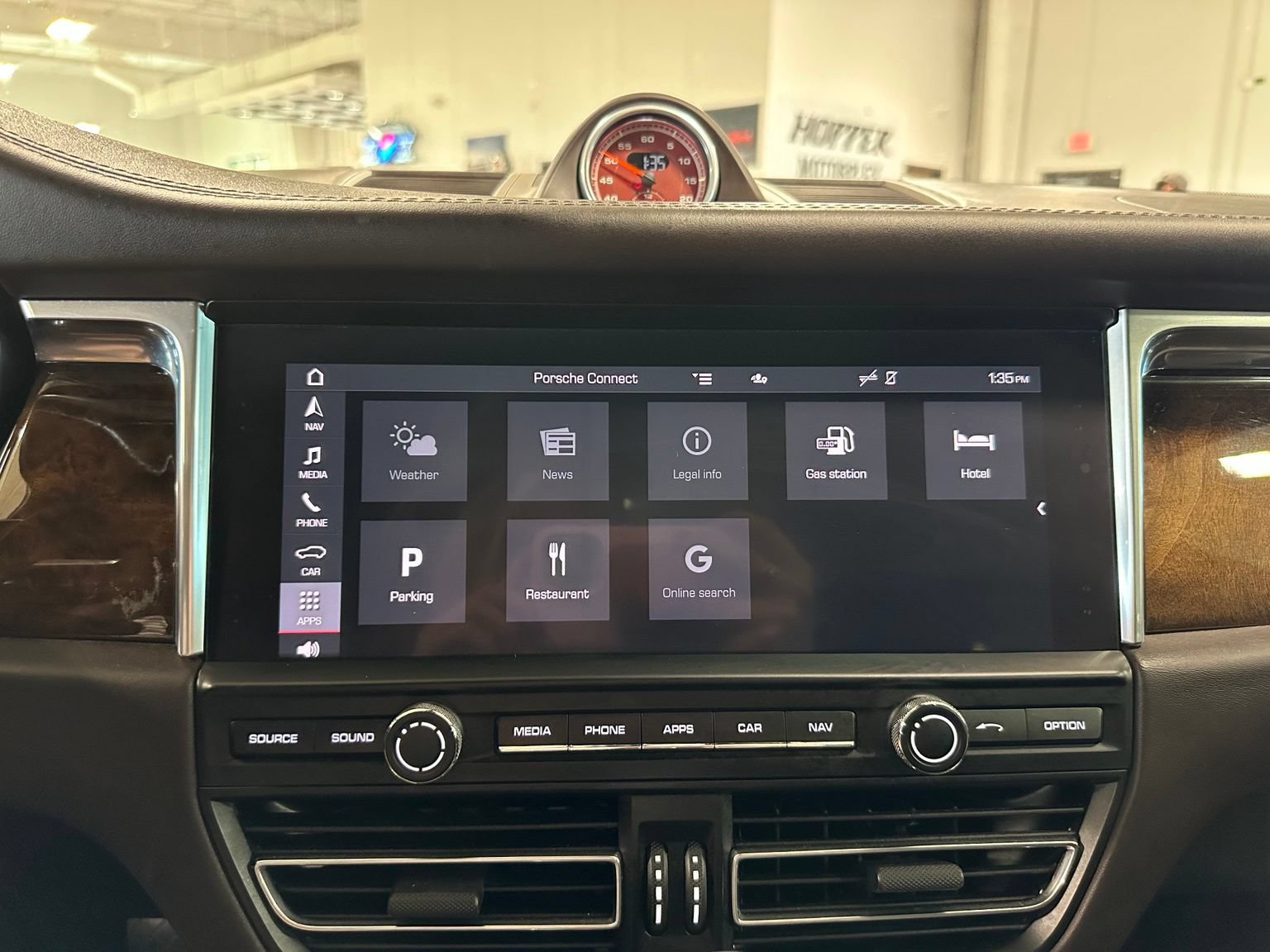 Used 2019 Porsche Macan S w/ Premium Package Plus AWD/4WD image 28