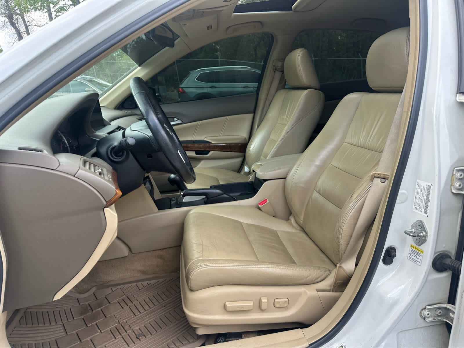 Used 2009 Honda Accord EX-L image 10