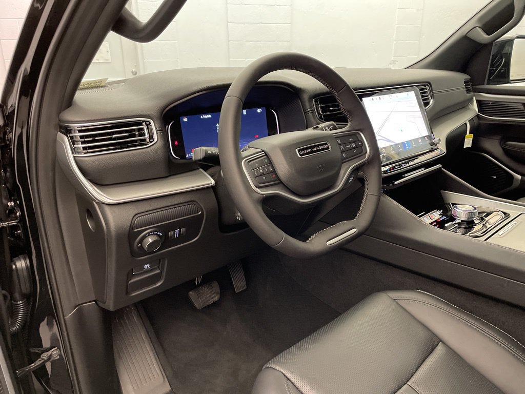 New 2026 Jeep Grand Wagoneer Limited AWD/4WD image 16