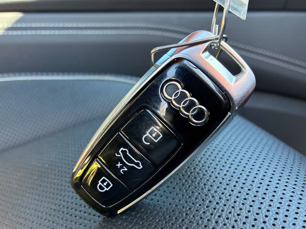 Used 2023 Audi A6 3.0T Prestige w/ Prestige Package image 9