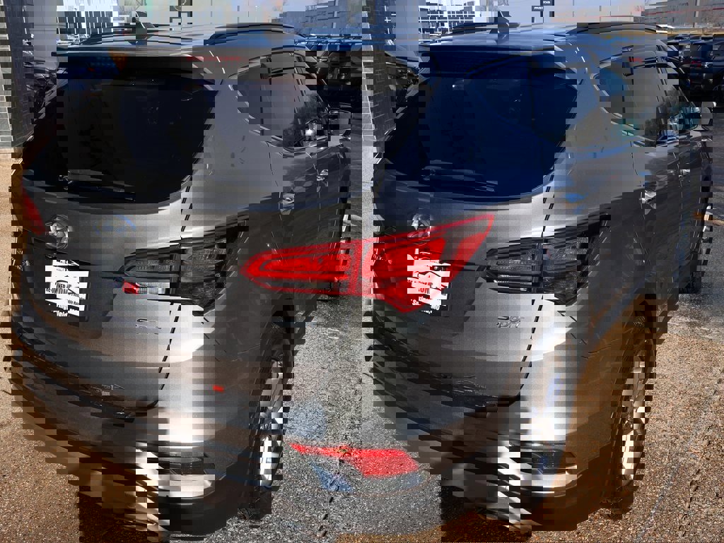 Used 2017 Hyundai Santa Fe Sport image 6