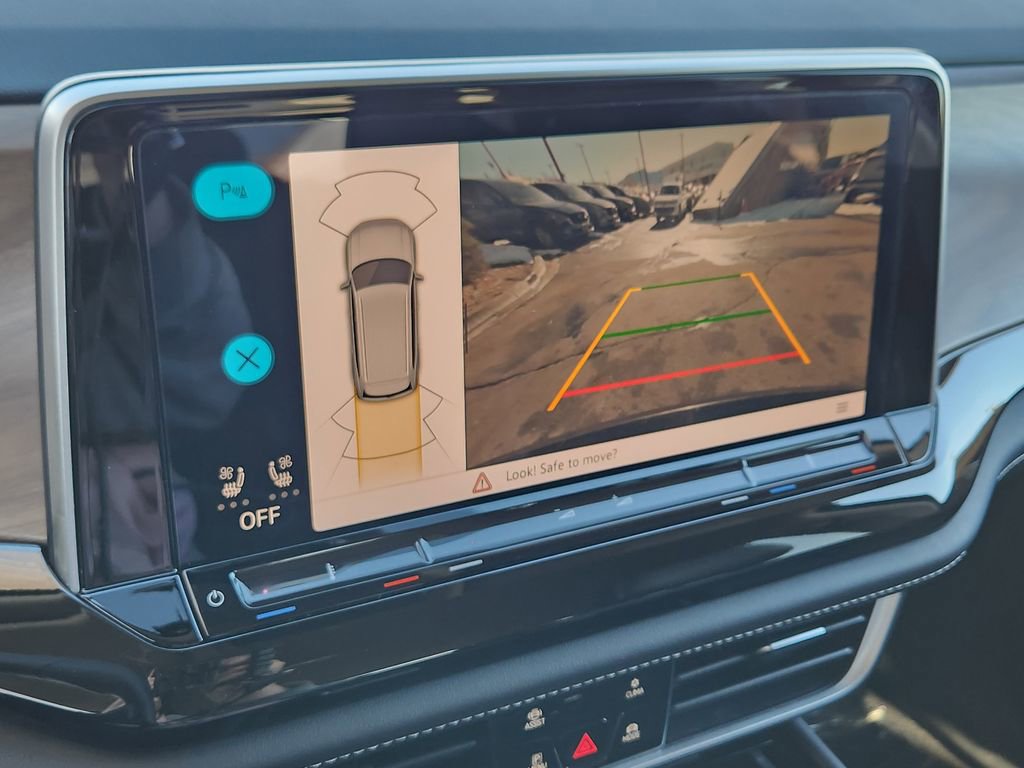 Used 2025 Volkswagen Atlas SE image 8