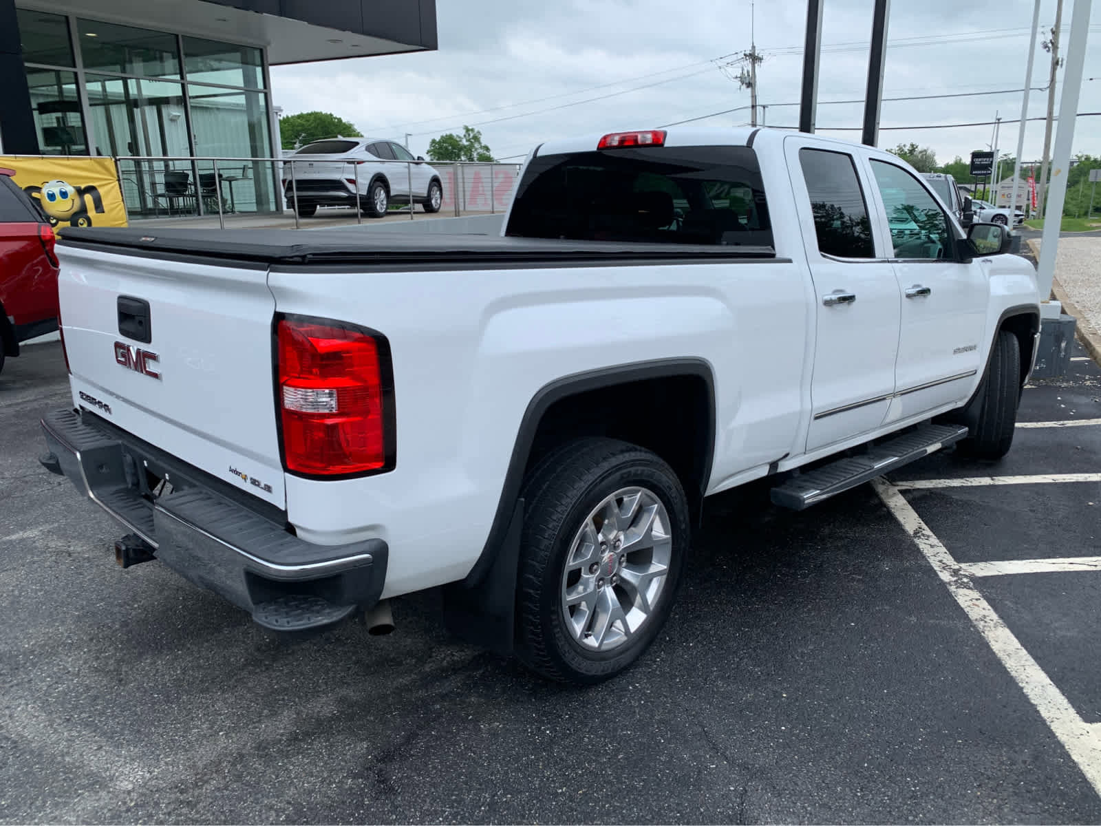 Used 2018 GMC Sierra 1500 SLE w/ SLE Value Package AWD/4WD image 7