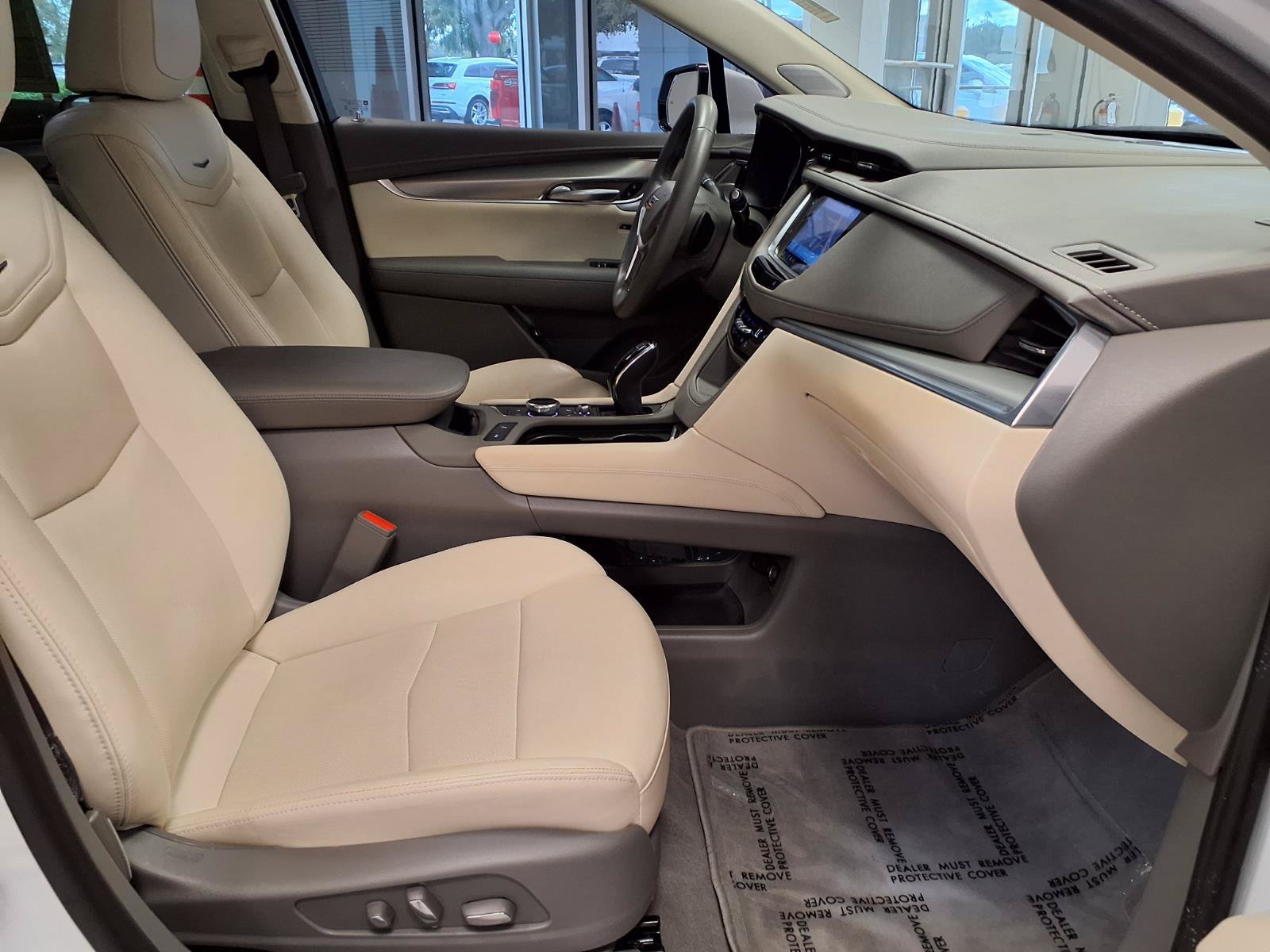 Certified 2025 Cadillac XT5 Premium Luxury FWD image 10