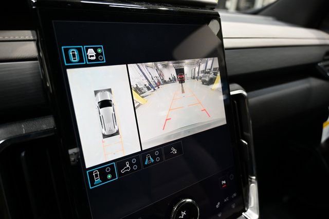 New 2026 GMC Acadia Elevation w/ Elevation Premium Package image 17