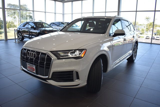 Used 2023 Audi Q7 3.0T Premium Plus AWD/4WD image 3