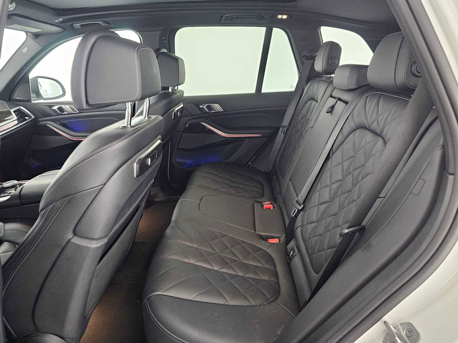 Used 2024 BMW X5 xDrive50e image 16