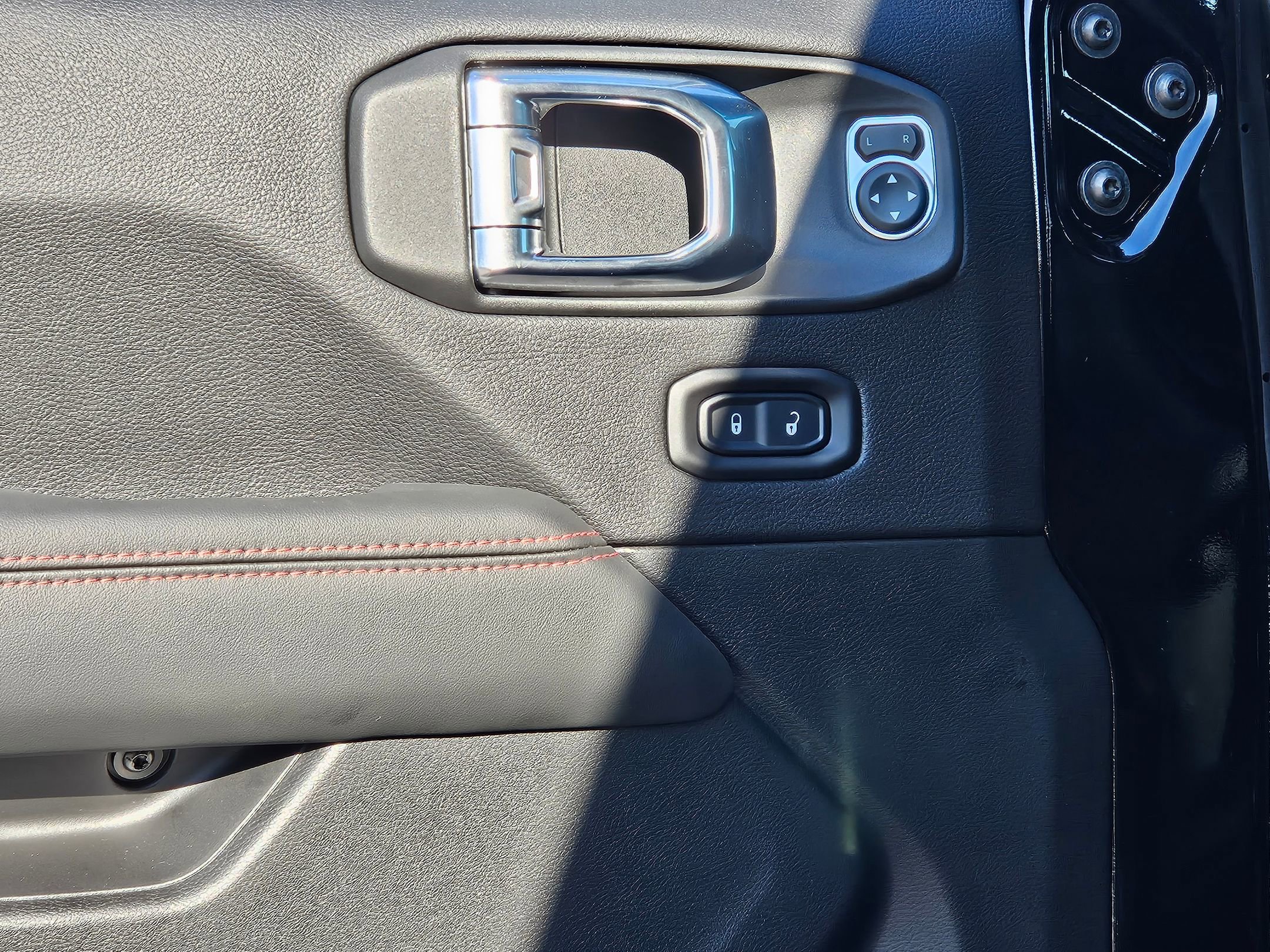 New 2026 Jeep Wrangler Unlimited Rubicon image 17