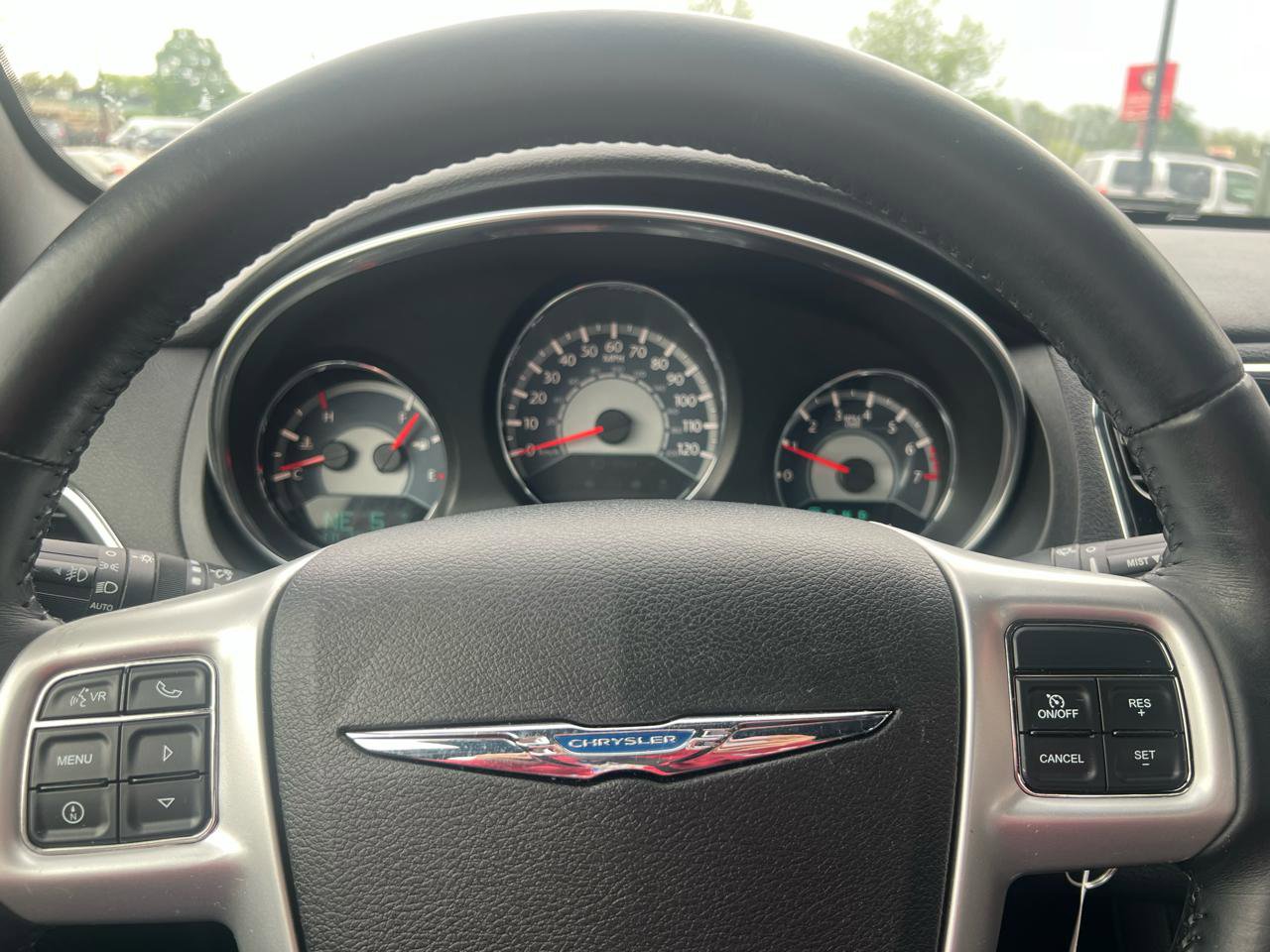 Used 2014 Chrysler 200 Limited FWD image 13