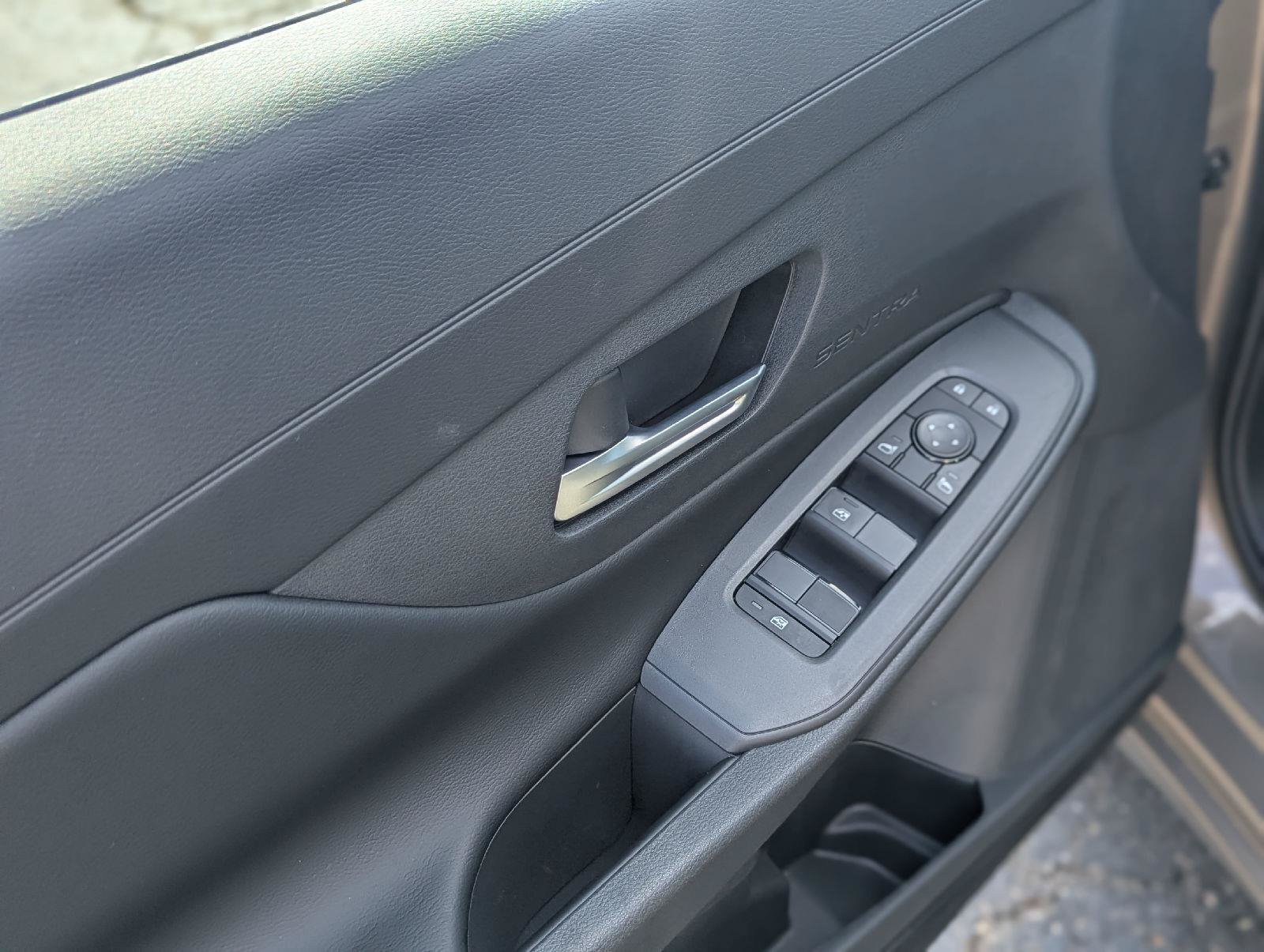 New 2026 Nissan Sentra SV w/ SV Convenience Package FWD image 27