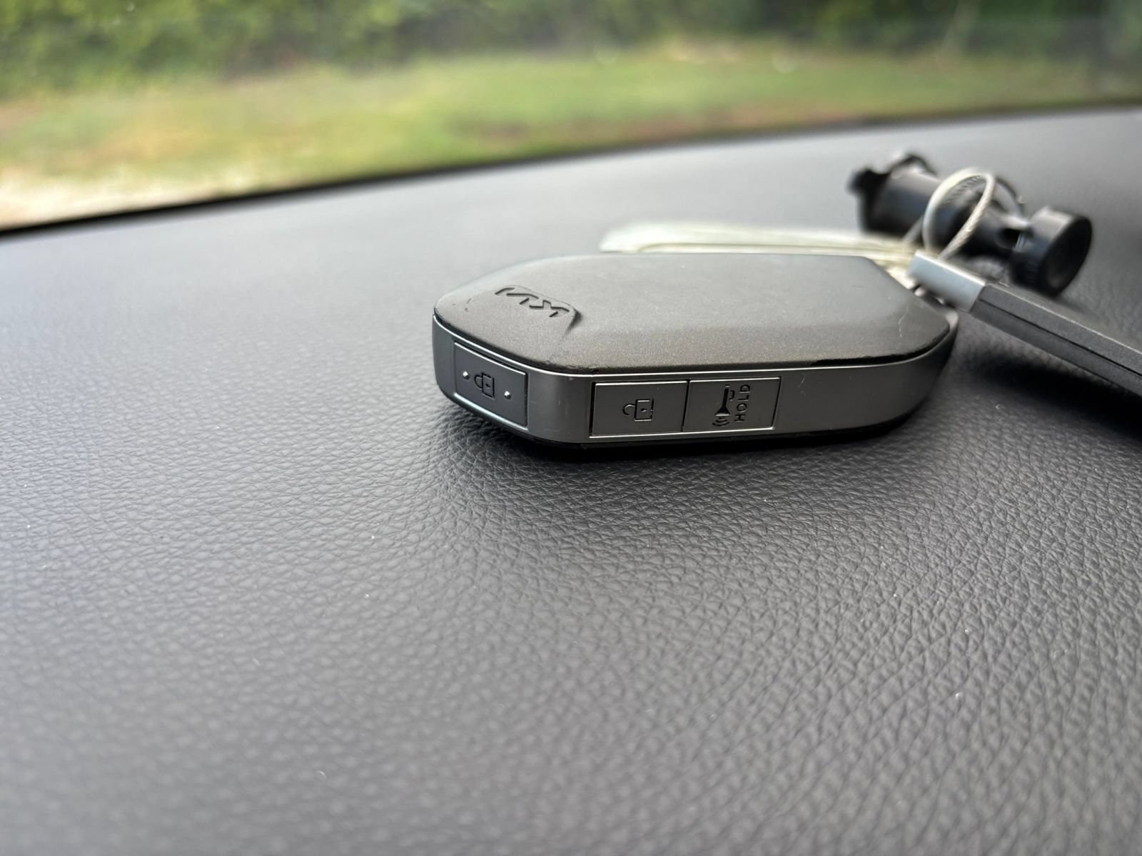 Used 2026 Kia Carnival FWD image 22