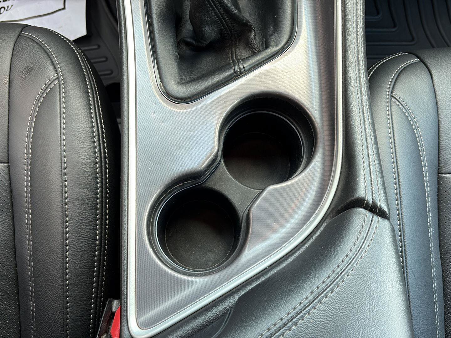 Used 2019 Dodge Challenger R/T w/ Cold Weather Group RWD image 17