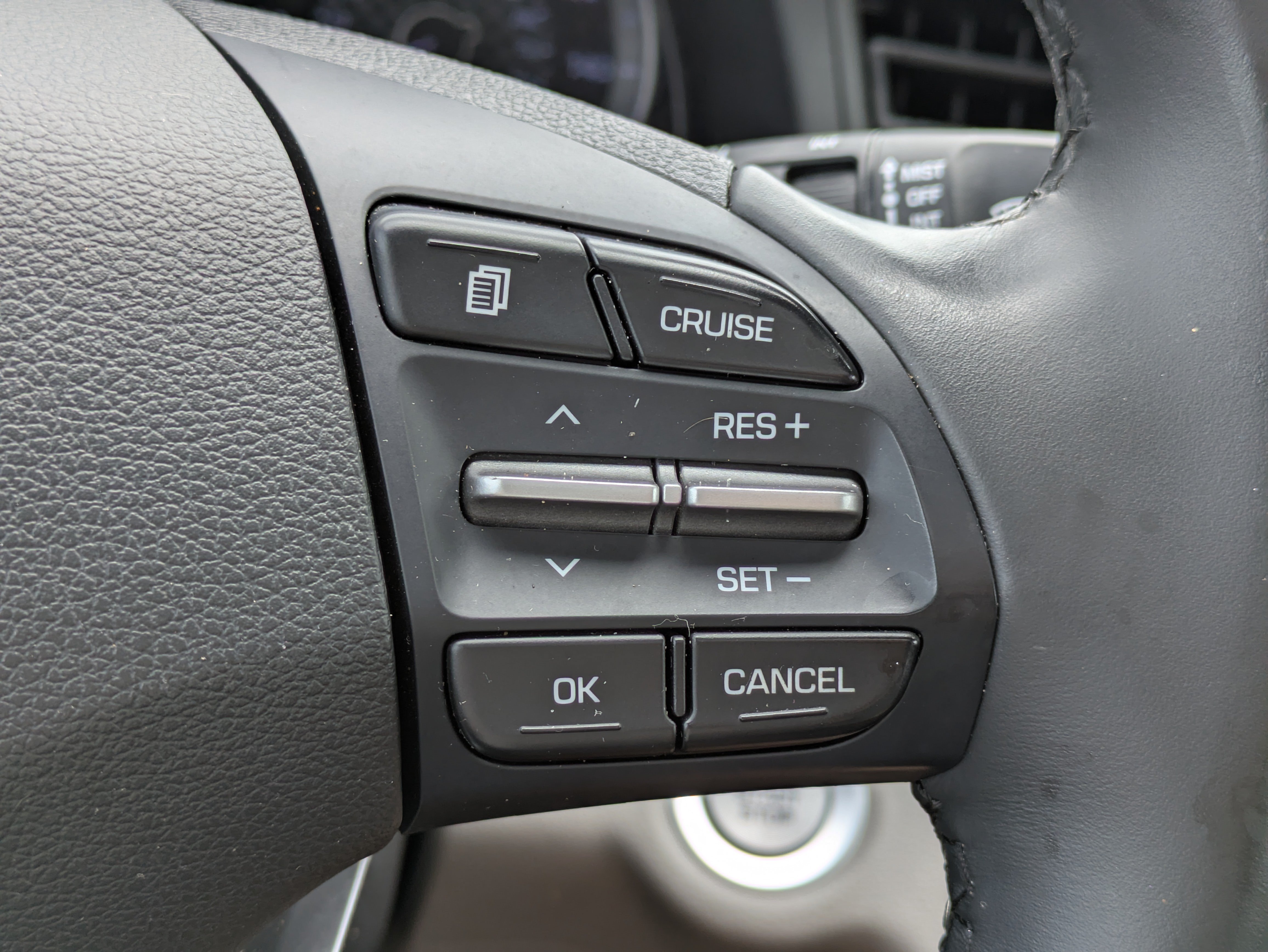 Used 2020 Hyundai Elantra Value Edition FWD image 22