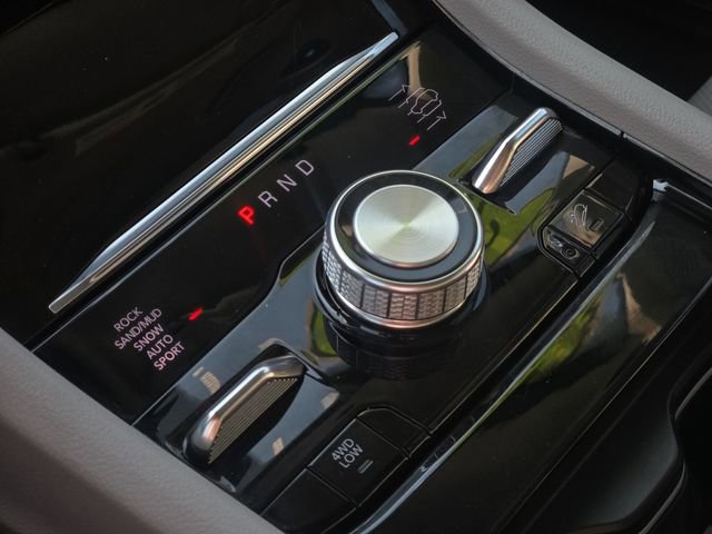 Used 2022 Jeep Grand Cherokee Overland w/ Luxury Tech Group IV image 23