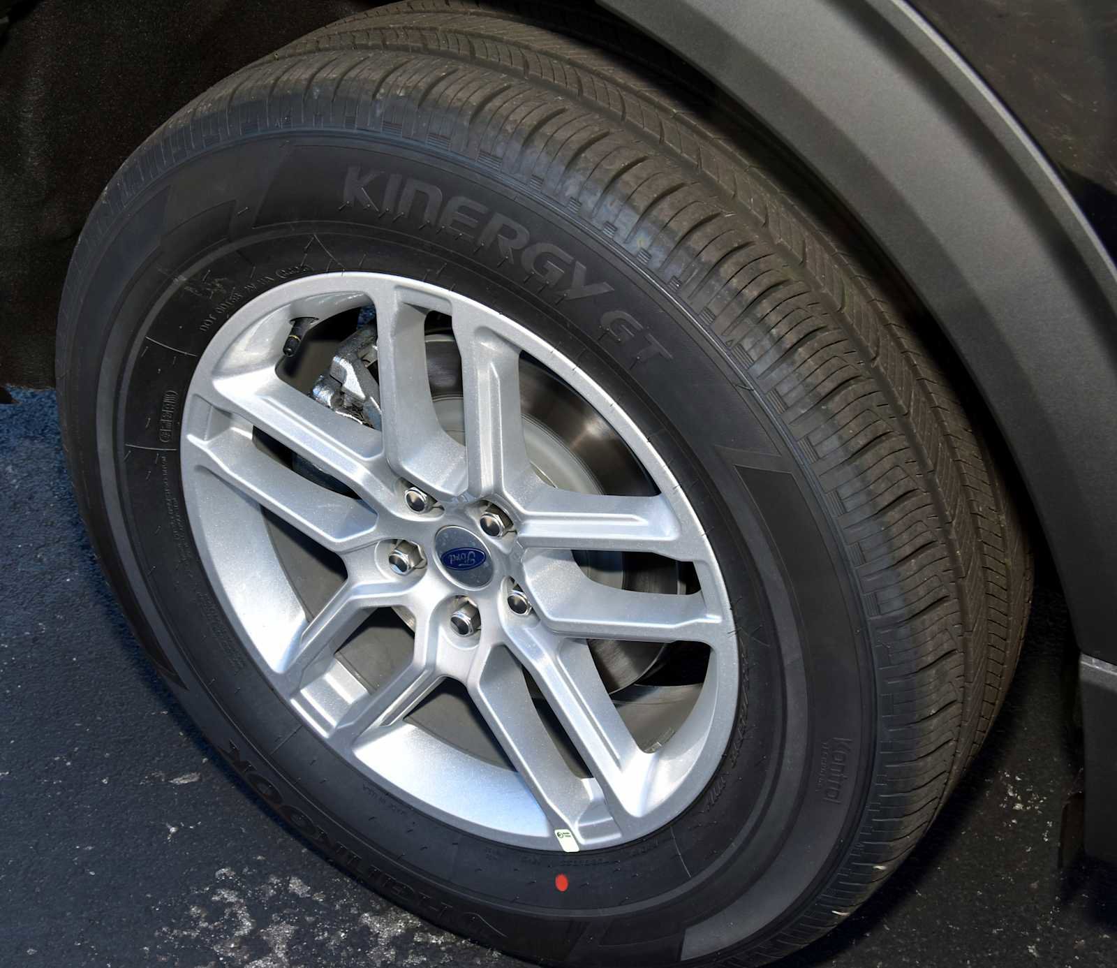 New 2026 Ford Explorer Active image 9