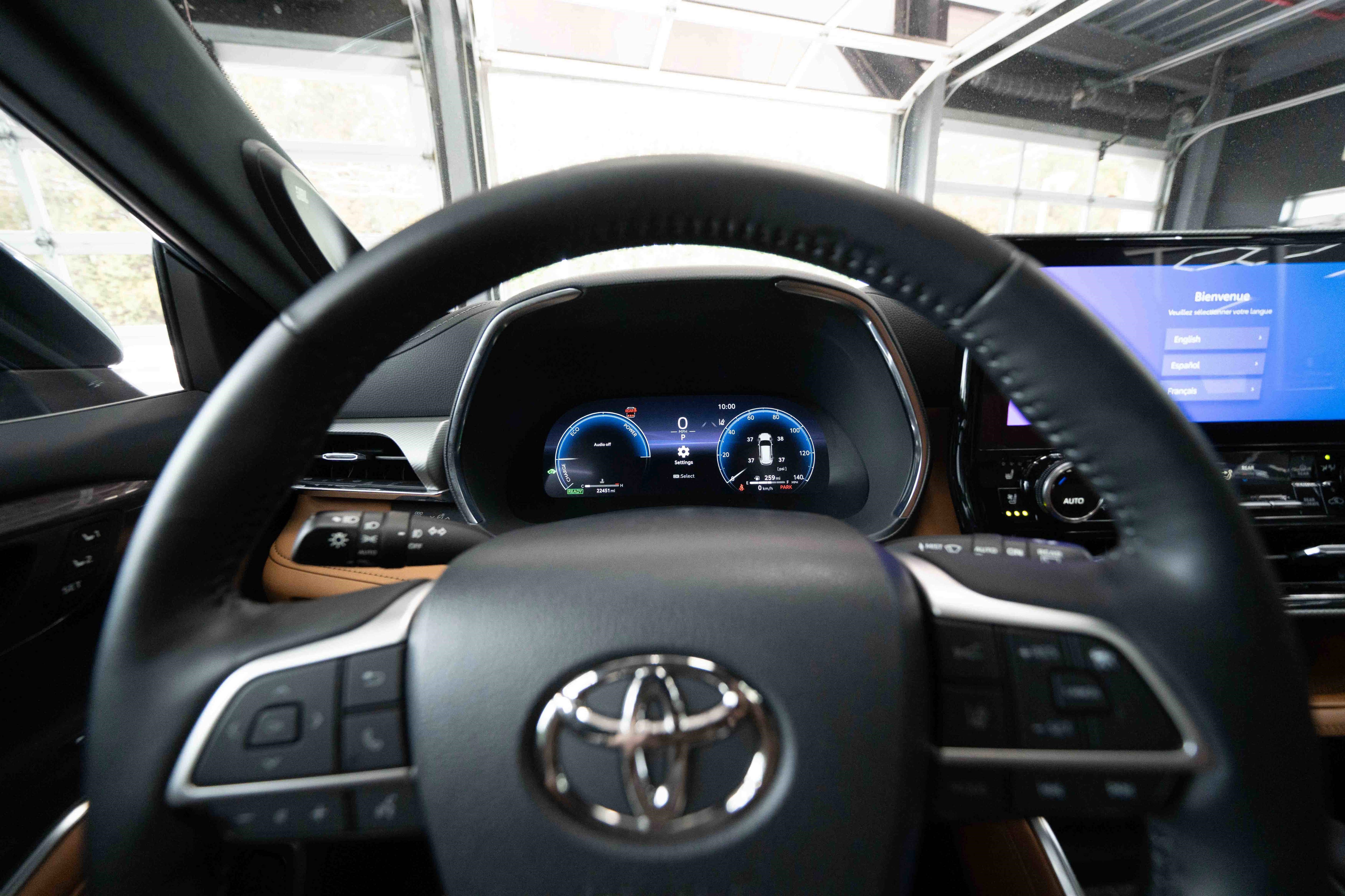 Used 2023 Toyota Highlander Platinum AWD/4WD image 15