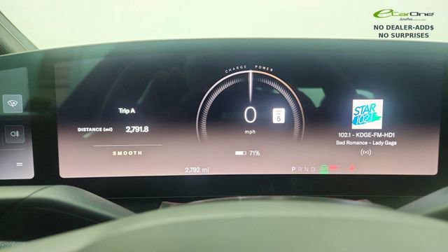 Used 2024 Lucid Air Touring AWD/4WD image 39