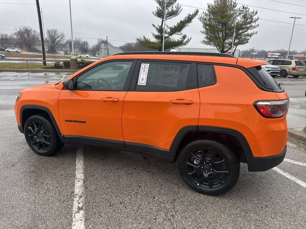 New 2026 Jeep Compass Latitude AWD/4WD image 19