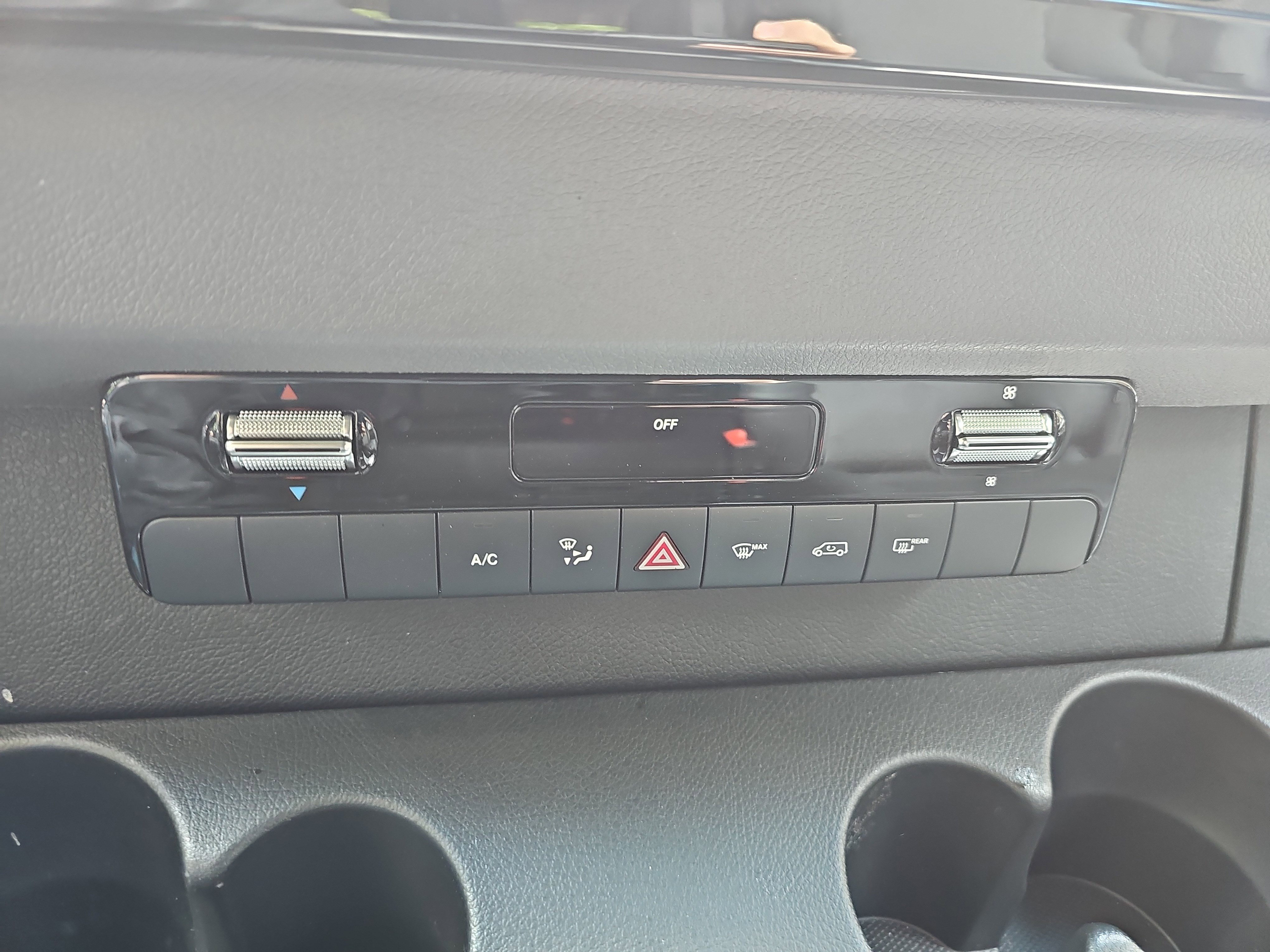 Used 2025 Mercedes-Benz Sprinter 2500 image 23