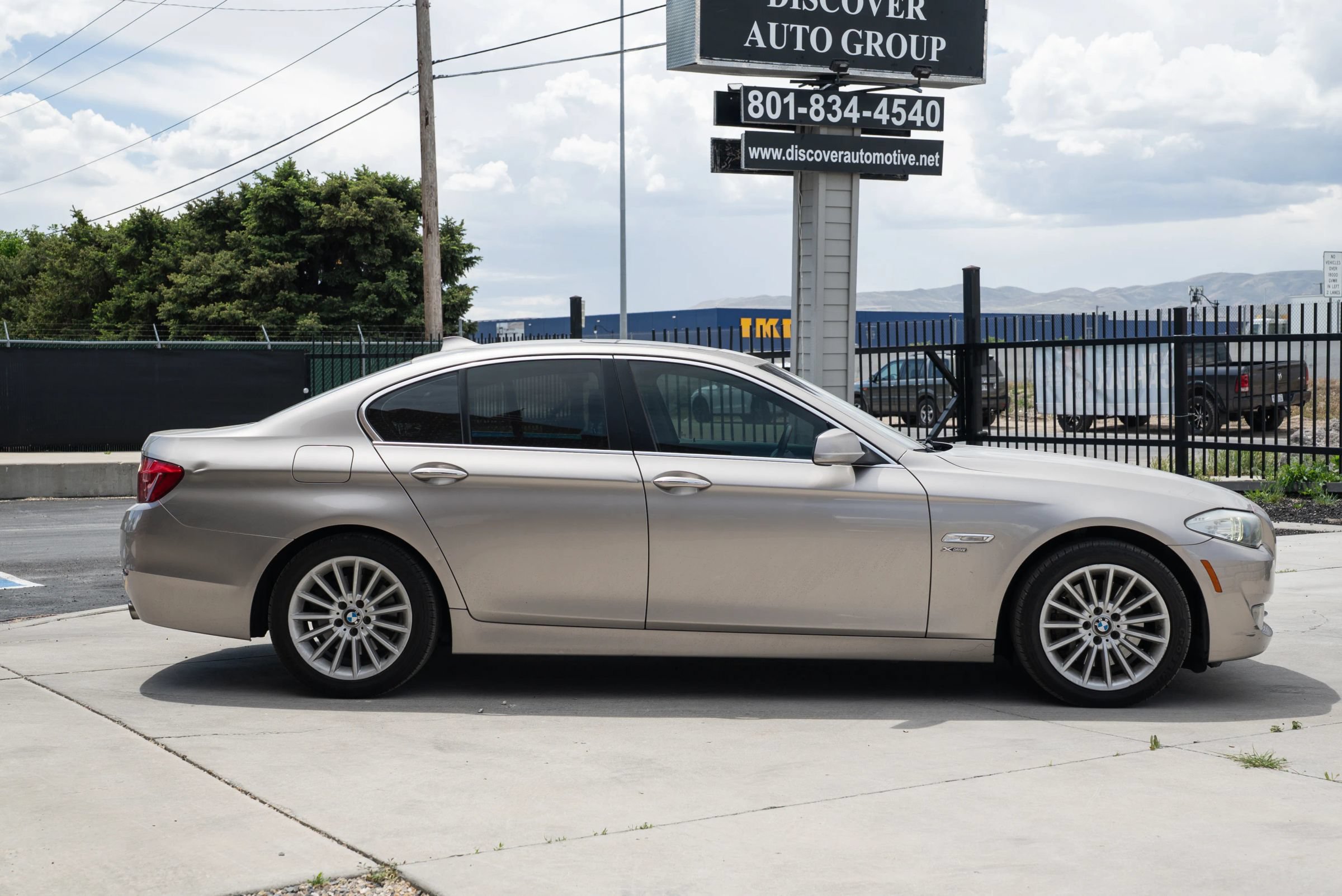Used 2012 BMW 535i xDrive Sedan AWD/4WD image 8