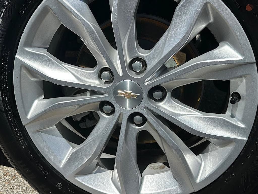 Used 2024 Chevrolet Malibu LT FWD image 28