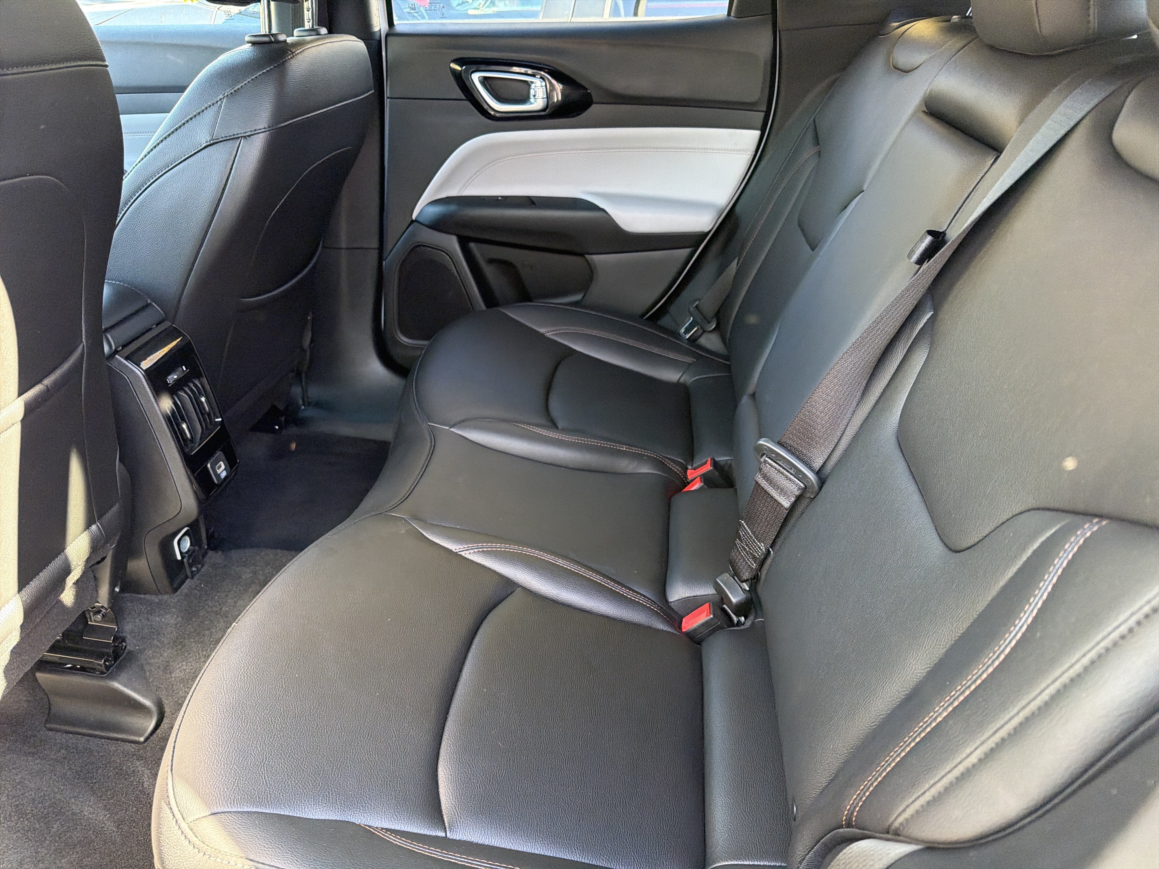 Used 2024 Jeep Compass Limited AWD/4WD image 23