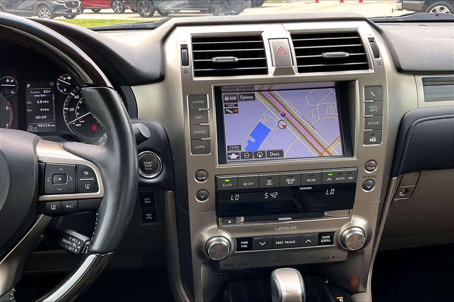 Used 2021 Lexus GX 460 Luxury w/ Accessory Package AWD/4WD image 7